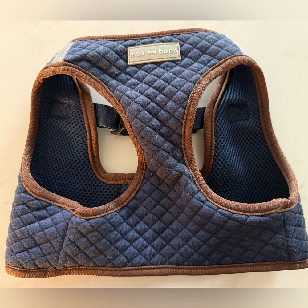 NWOT Max-Bone Emil Dog Harness - Navy blue with chocolate edging.